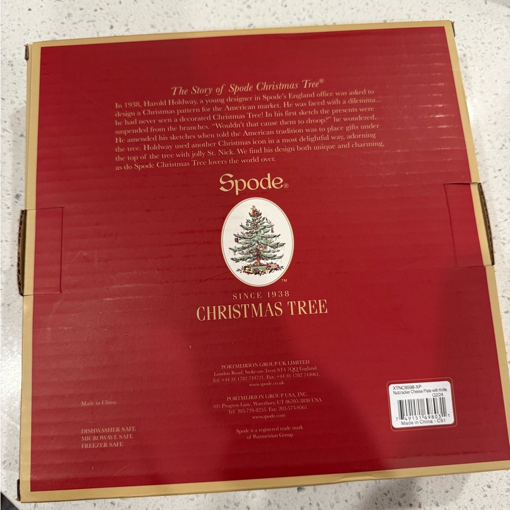 Spode Red Christmas Tree Box - Picture 3 of 3